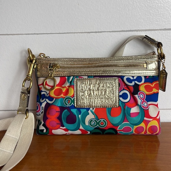 Coach Poppy Crossbody Bag - Picture 2 of 7